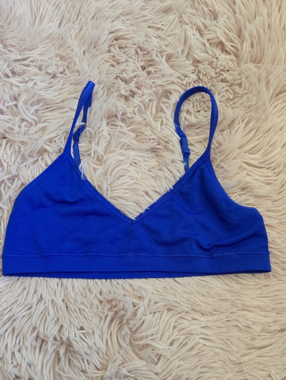Hanes Girls Small Everyday Deep Blue Training Wireless Bralette Lightweight